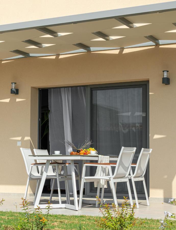 Yuka Villas Collection Nea Iraklitsa Exterior photo